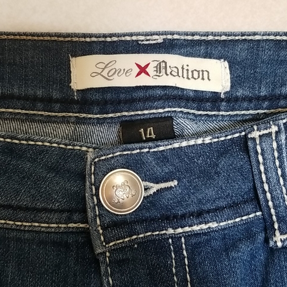 Love Nation Denim Shorts - Picture 3 of 5